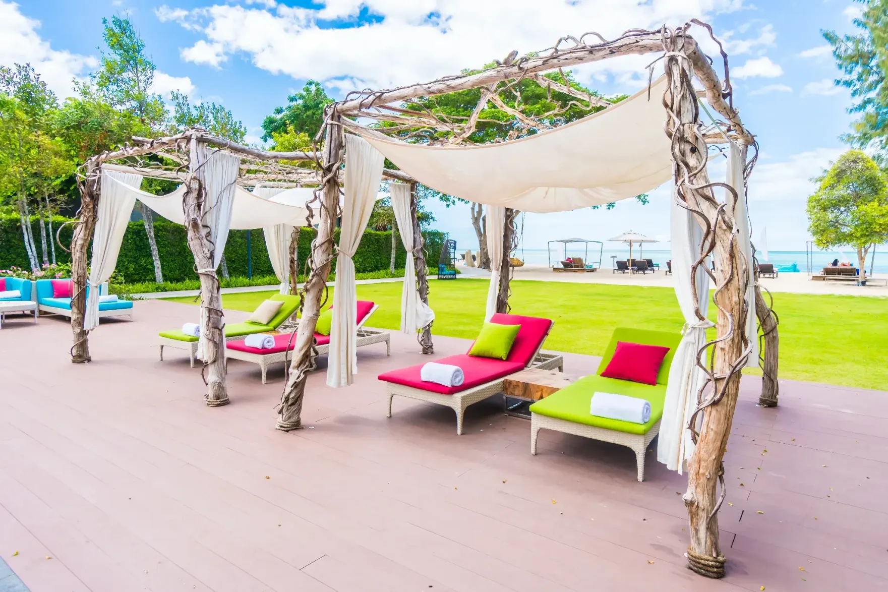 Inspiring pool cabana design ideas